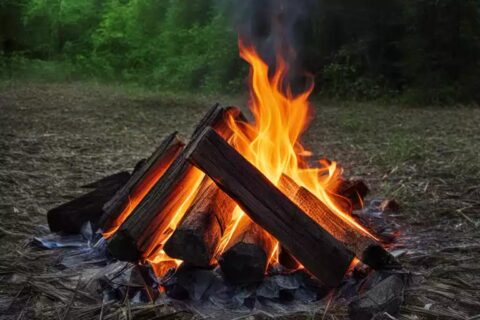 Kako zapaliti i sigurno ugasiti logorsku vatru